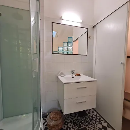 아파트 Jolie T2, Avec Cour Privee 프롱티냥